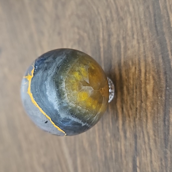 1.2 inch bumblebee jasper sphere. Gorgeous vivid colors. - Picture 1 of 8